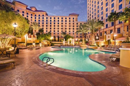 Grand Desert Resort